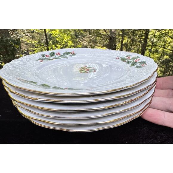 Vintage Royal Kent Christmas Holiday Holly Poland 6 3/4” Bread Plate Set Of 8 - Picture 2 of 8